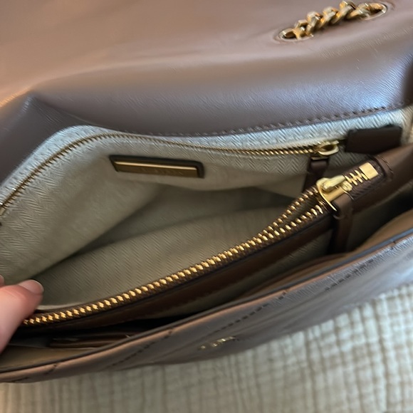 Tory Burch Kira Chevron Shoulder bag - Picture 5 of 8